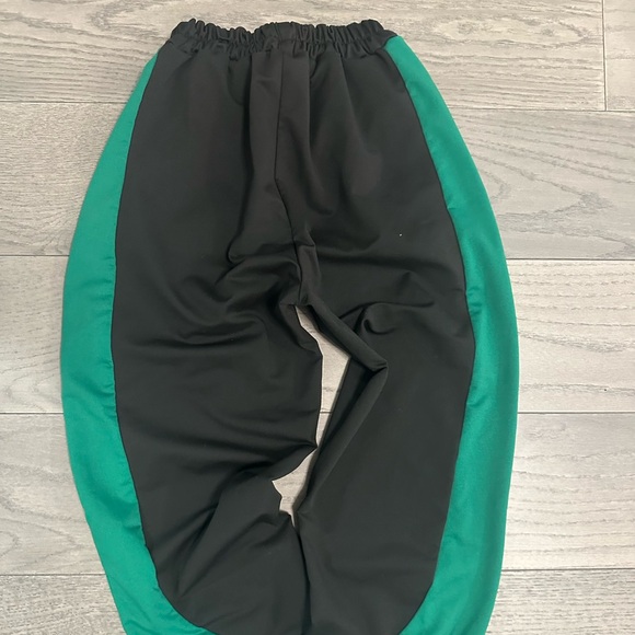 Matching set - Picture 4 of 5